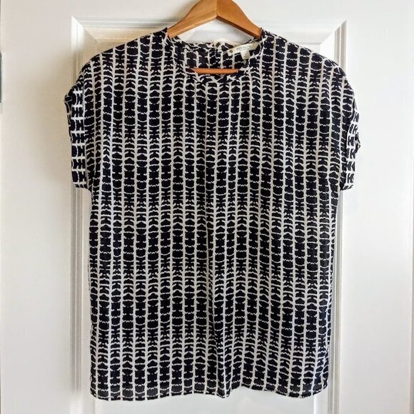 Piperlime Black White Print Silk SS Top - Picture 1 of 5